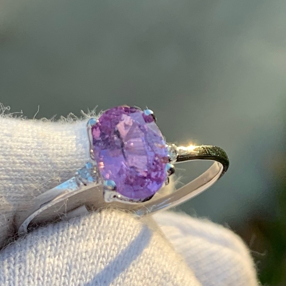 10k Purplish Pink Sapphire & Diamond Ring - Picture 10 of 11